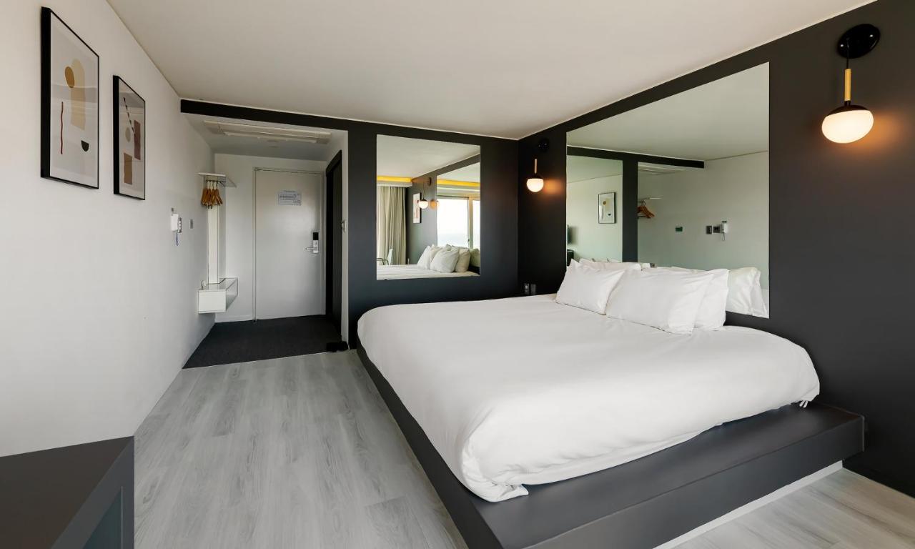 Pampas Hotel Jeju Exterior photo